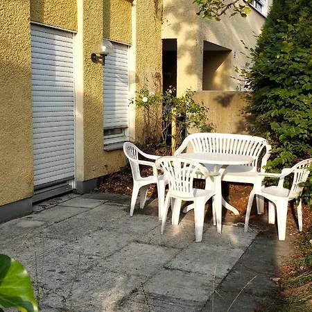 Hotel Sonnige Eg-wohnung Mit Garten Terrasse In Forchheim (Bavaria)